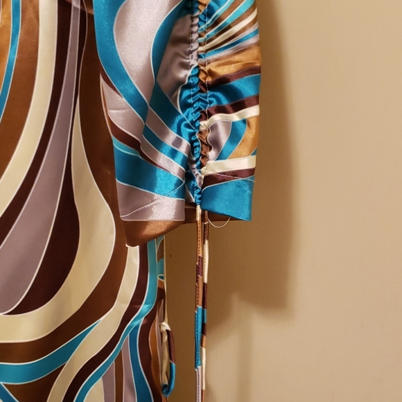 Fun Dress - Picture 3 of 6